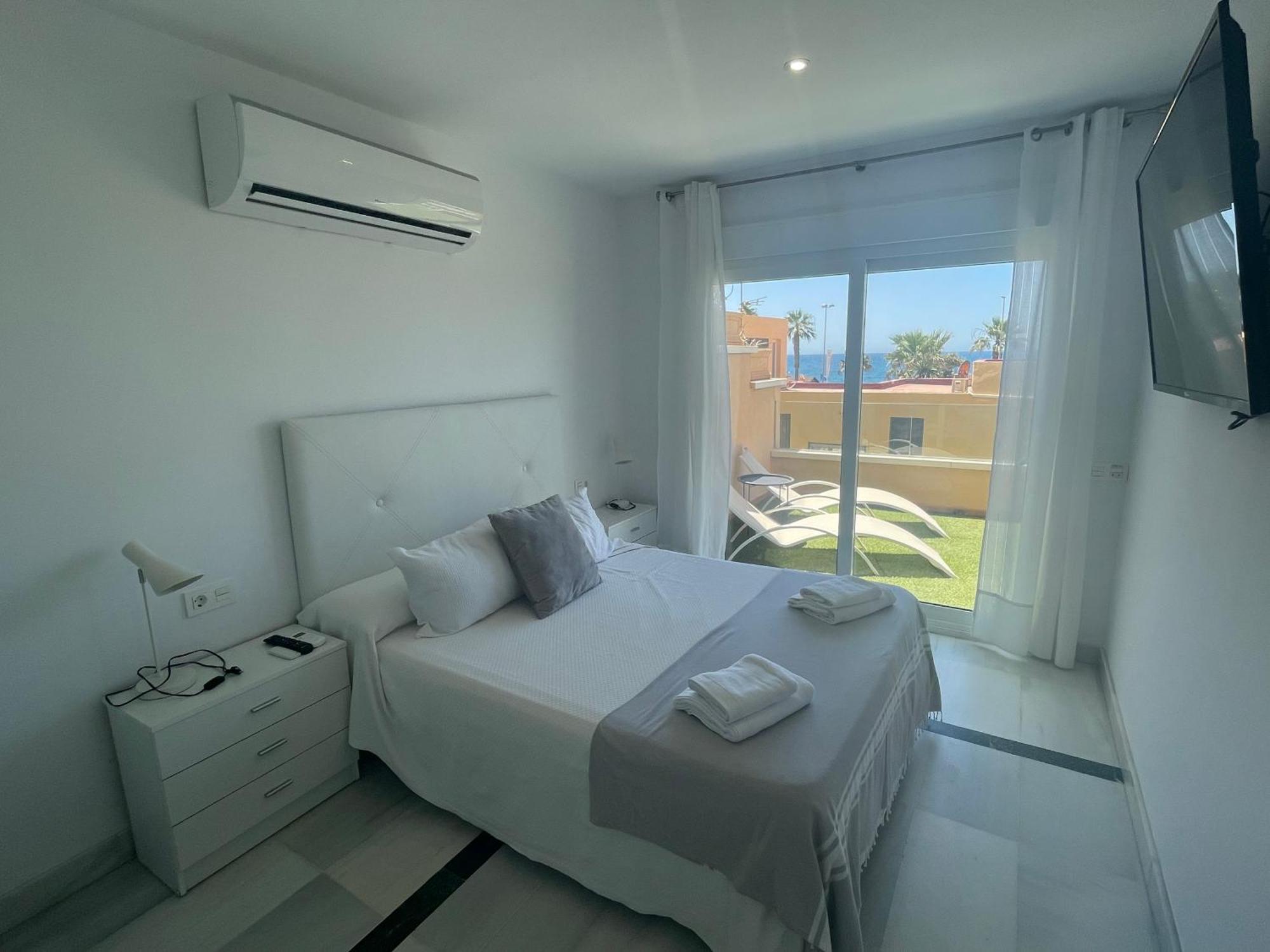 Apartamento 3 Home Suites Almería Zewnętrze zdjęcie